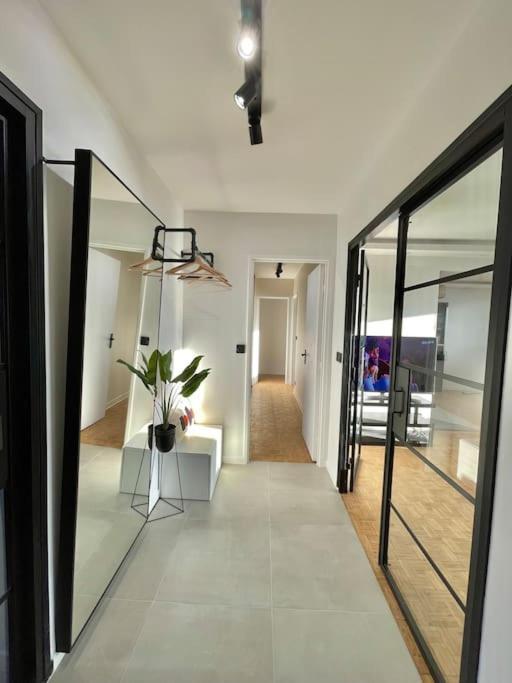 Magnifique Appartement Neuilly Sur Marne Entre Paris Et Disneyland Exteriör bild