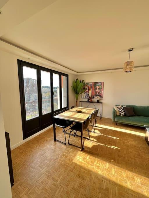 Magnifique Appartement Neuilly Sur Marne Entre Paris Et Disneyland Exteriör bild