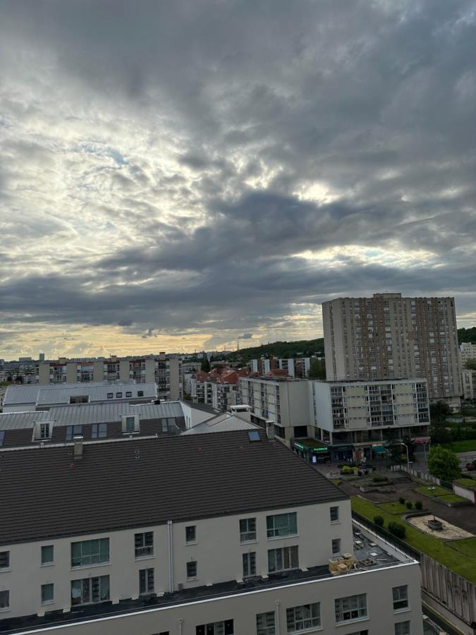 Magnifique Appartement Neuilly Sur Marne Entre Paris Et Disneyland Exteriör bild